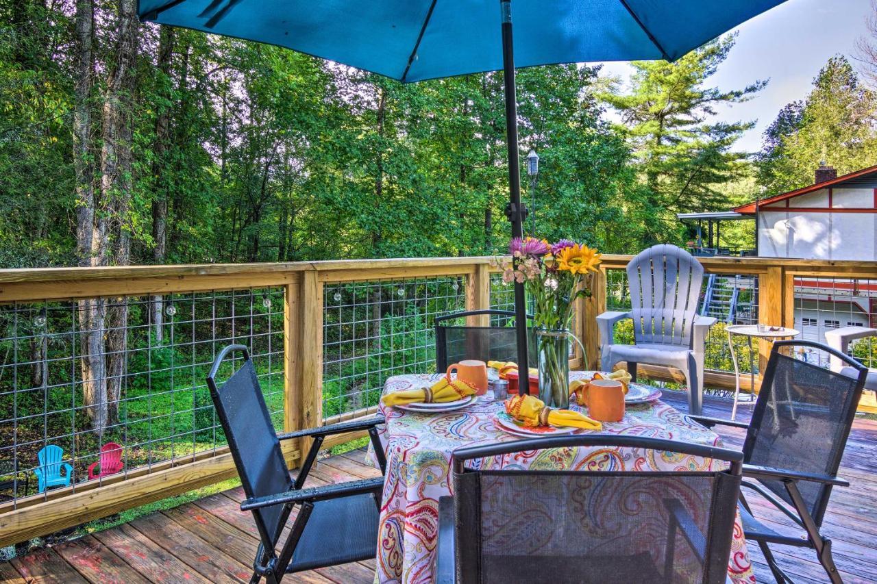 Shaw Creek Cottage With Fire Pit And Forest Views Hendersonville Buitenkant foto